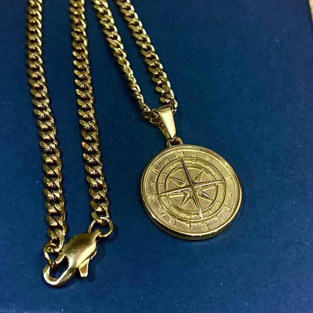 Gold Chain with Compass Pendant Gold Hammered Diamond Cut Chain.
